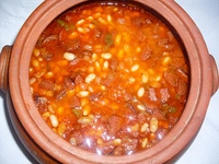 Güveçte Etli Kuru Fasulye Tarifi ve Malzemeleri