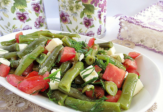 Taze Fasulye Salatası